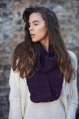 Freya Crocheted Cowl