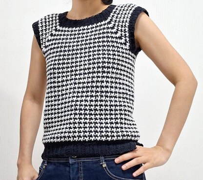 Houndstooth Crew Neck Vest