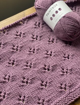 Chunky Eyelet Baby Blanket