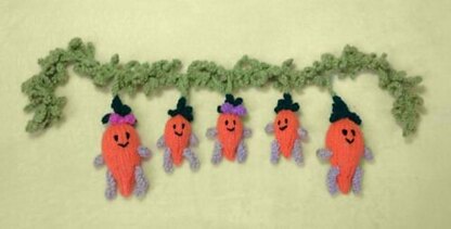 Kevin the Carrot Garland