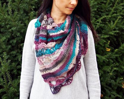 Playful shawl