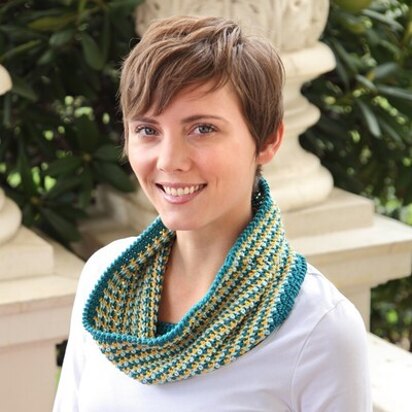 601 O'Quinn Cowl - Crochet Pattern for Women in Valley Yarns Southwic