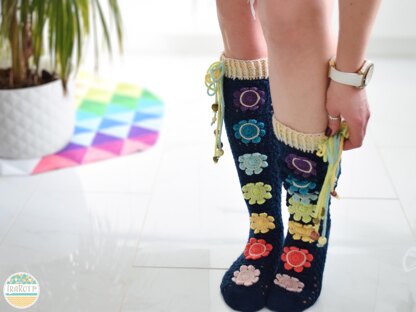 Awesome Blossom Socks
