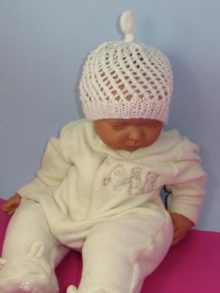 Baby Simple Lace Stitch Topknot Skullcap Hat