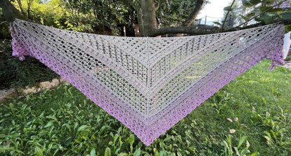 Triangular Scarf "Charila"