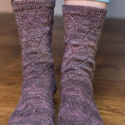 Shadowplay Socks - knitting pattern