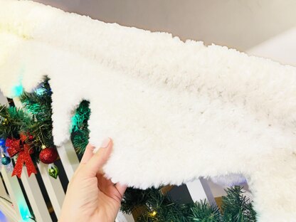 Snow Cascade banister cover – crochet snowy staircase decoration