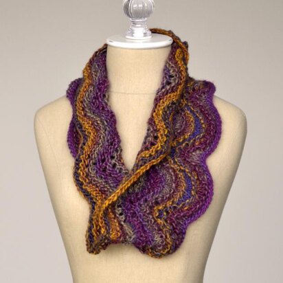 Wave Cowl in Universal Yarn Classic Shades Metallic - 996 - Downloadable PDF - knitting pattern