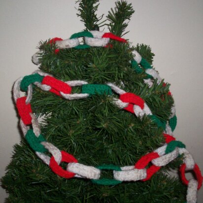 Christmas Seed Stitch Chain Garland Ornament C-023