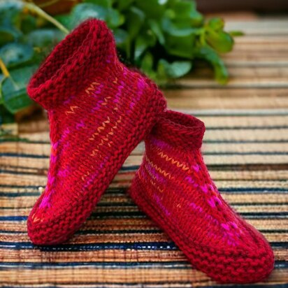 Adult Cuffed Bootie Slippers - knitting pattern