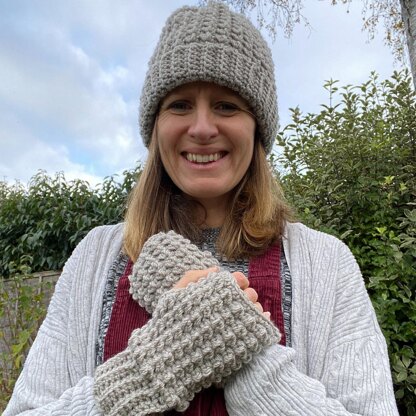 Cosy Berry Hat and Mittens