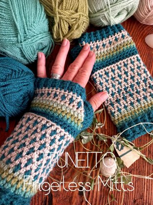 UTUNEITO Fingerless Mitts