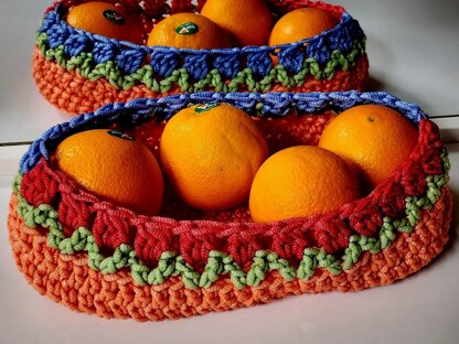 Tulip Stitch Oval Basket