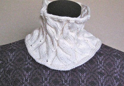 Not-A-Cabled Cowl