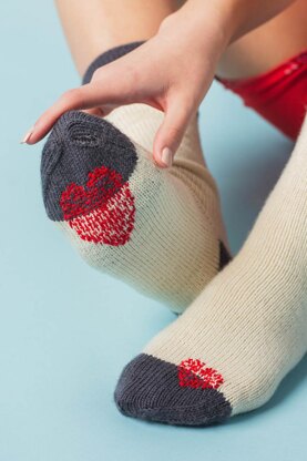 Mended Heart Hat and Socks Set