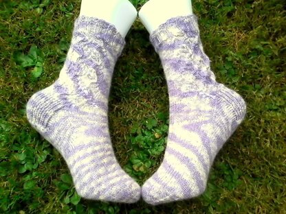 Squids Swirls 4 Ply Socks Knitting Pattern