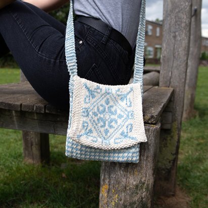 Friesland Messenger Bag in Deramores Studio Organic Cotton DK - Downloadable PDF