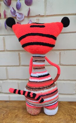 Scrap yarn Tiger