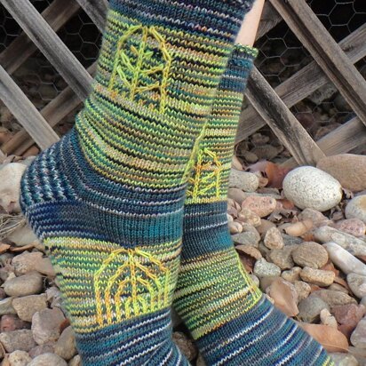 Enchanted Window Socks - knitting pattern