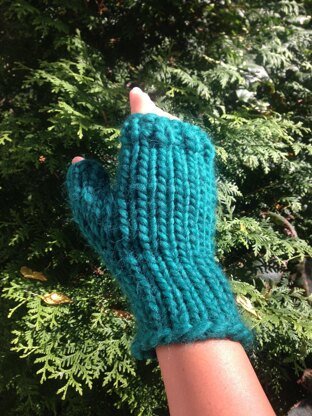 Easy and Fast Fingerless Gloves