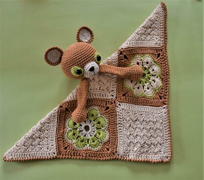 Bear Lovey blanket Oscar
