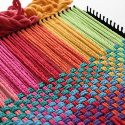 Harrisville Designs LOOPS for 7 Potholder Loom – PortFiber