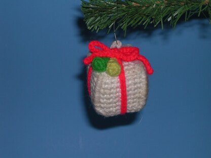 Christmas Package Ornament C-024