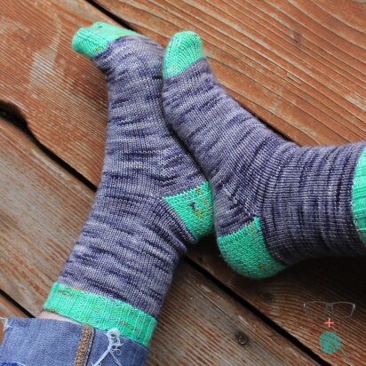 Extranilla Socks - knitting pattern