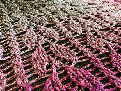 Triangular Scarf "Lytaia"