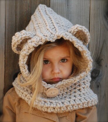 Baylie Bear Cowl