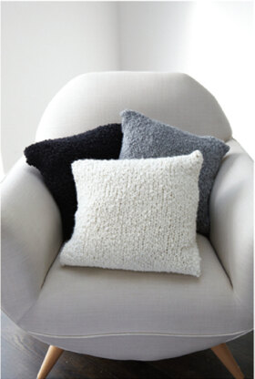 "Envelope Cushion" - Cushion Knitting Pattern For Home in Debbie Bliss Lara