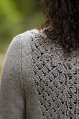 Women's Cardigan Lorelei in Universal Yarn Fibra Natura Ravello - Downloadable PDF