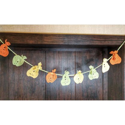 Crochet Fall Garland