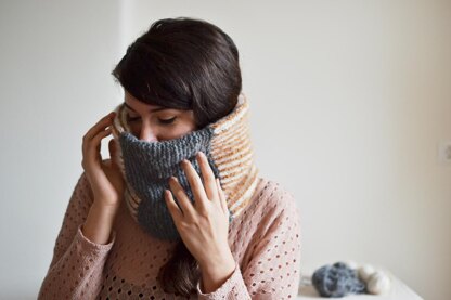 Simple brioche & garter cowl