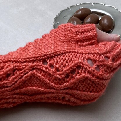 Pink Picnic Mitts
