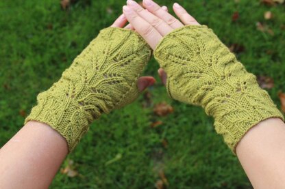 Green Fingers Fingerless Mitts