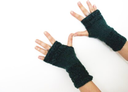 Woven Look Fingerless Gloves