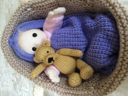 Crib, sleep sack, pillow and little teddy for Baby Poppet