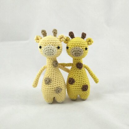 Mini Giraffe Crochet Amigurumi Pattern