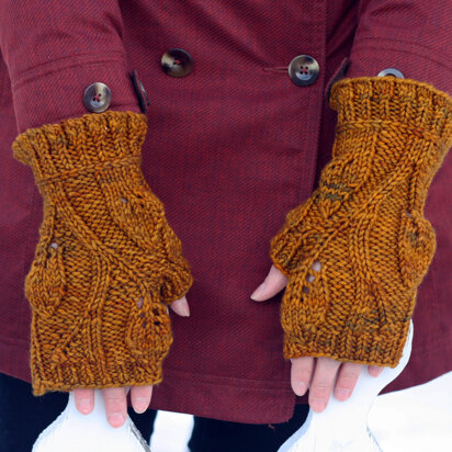 Fairy Mitts in Dream in Color Classy with Cashmere