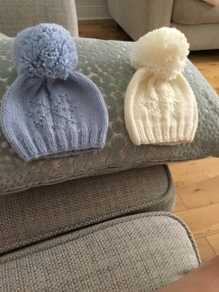 Baby bobble hat