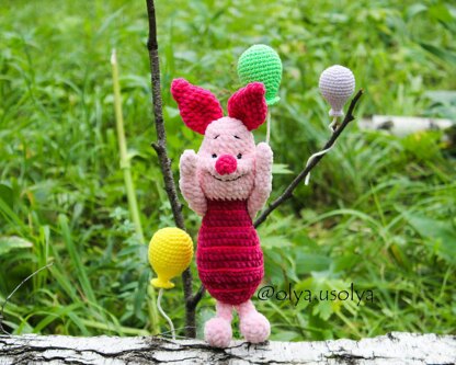 Piglet + balloons pattern (PDF + 5 videos)  Winnie the Pooh