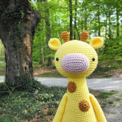 Giraffe with Spots Crochet Amigurumi Pattern