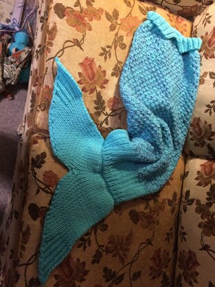 Mermaid Tail Snuggle Blanket