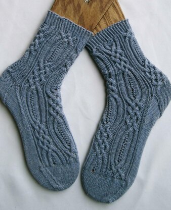 Elkridge Cable Lace Socks