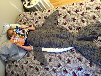 How to Crochet a Shark Blanket 