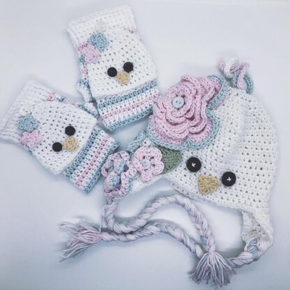 Baby Bird Hat and Mittens set