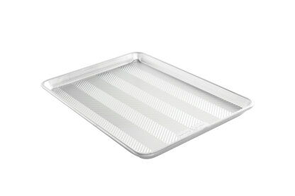 Nordic Ware Prism Bakers Half Sheet Pan