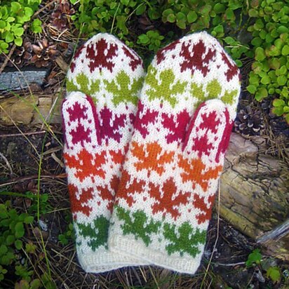 Maple Leaves Mittens