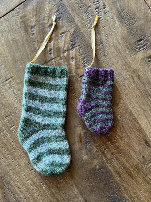 Christmas Stockings (knitted round or flat)